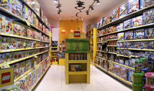 ДЭНСИ:КАССА в магазинах LEGO